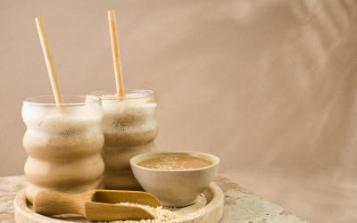 Cloud Dancer im Glas und in der Tasse